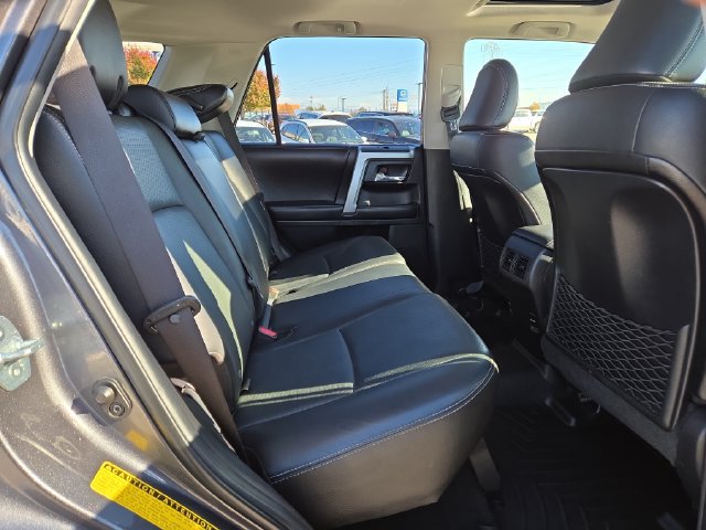 Used 2016 Toyota 4Runner Limited AWD/4WD image 34