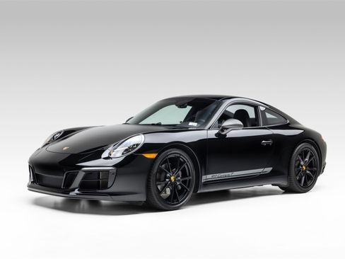Used 2019 Porsche 911 Carrera image 1