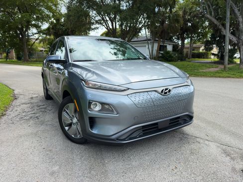Used 2021 Hyundai Kona Ultimate w/ Cargo Package FWD image 15