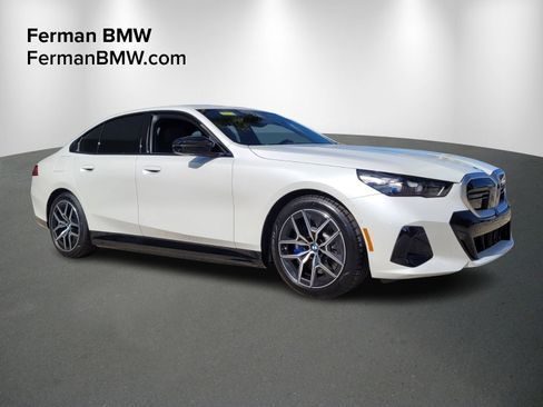 Used 2025 BMW i5 M60 w/ Premium Package image 1