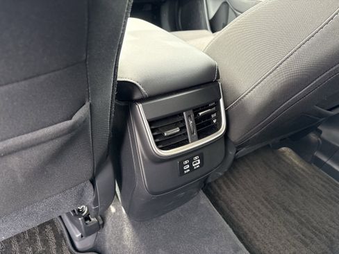 Certified 2025 Subaru Outback Premium AWD/4WD image 32