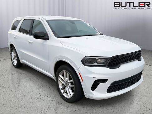 Used 2023 Dodge Durango GT RWD image 1