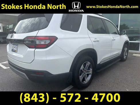 Certified 2025 Honda Pilot EX-L image 5