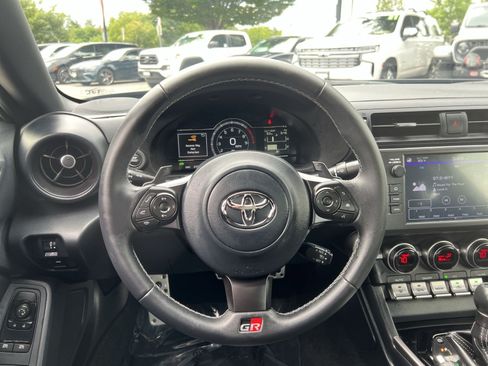 Used 2025 Toyota GR86 Premium w/ Performance Package RWD image 15