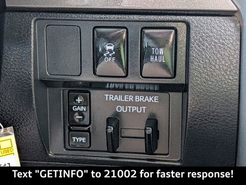 Used 2017 Toyota Tundra SR5 w/ SR5 Upgrade Package image 24