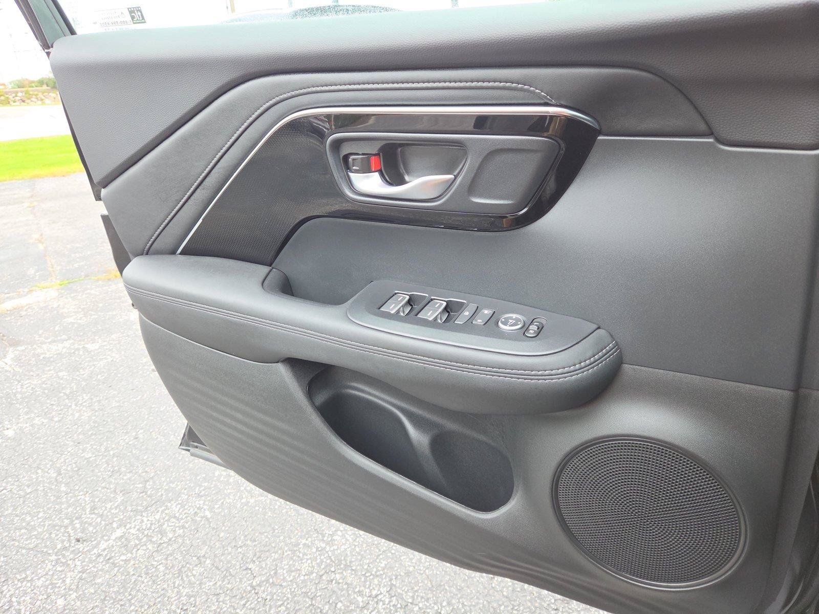 Certified 2026 Acura ADX AWD image 18