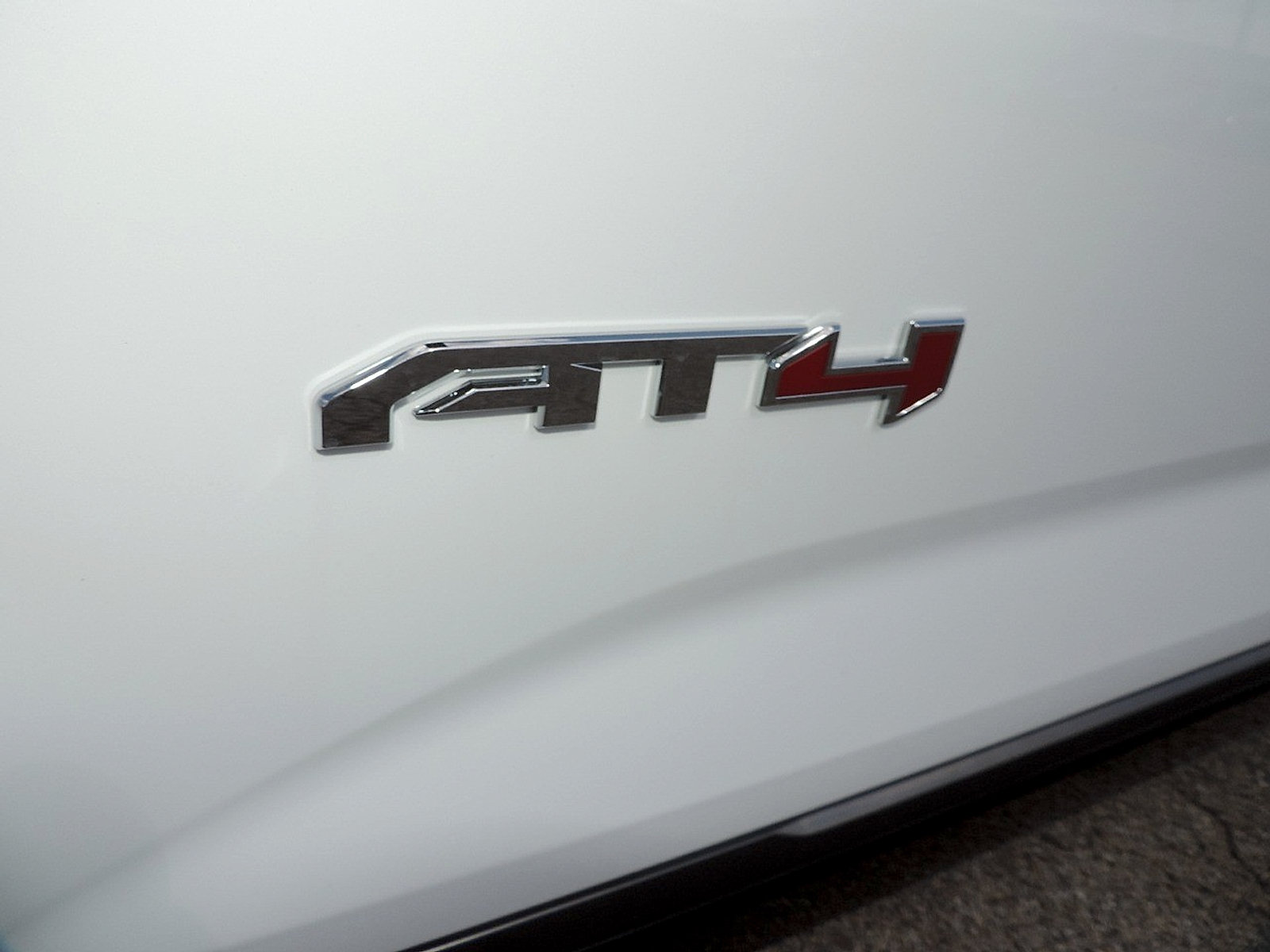 New 2026 GMC Terrain AT4 AWD/4WD image 13