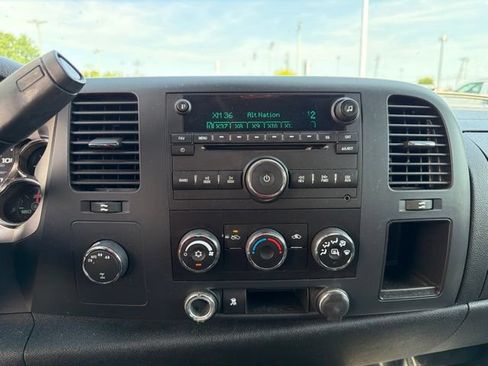 Used 2009 Chevrolet Silverado 1500 LT w/ Power Pack Plus AWD/4WD image 18