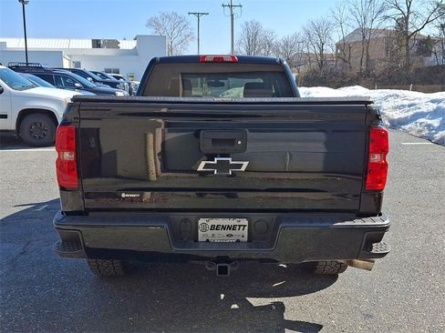 Used 2018 Chevrolet Silverado 1500 LT w/ Redline Edition image 5