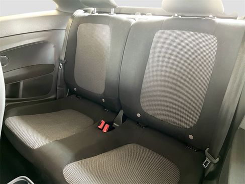 Used 2018 Volkswagen Beetle 2.0T S image 22