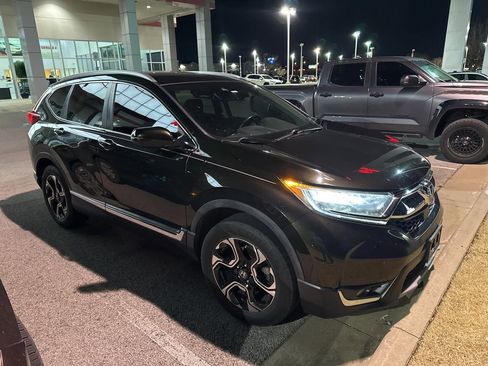 Used 2018 Honda CR-V Touring image 1