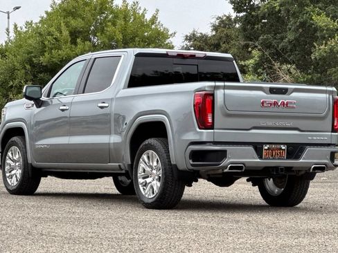 Used 2024 GMC Sierra 1500 Denali w/ Technology Package AWD/4WD image 6