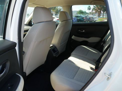 Used 2024 Honda HR-V LX image 18