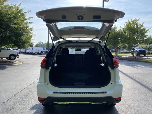 Used 2020 Nissan Rogue S AWD/4WD image 11