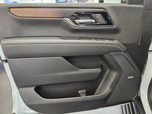 New 2026 GMC Yukon Denali w/ Denali Reserve Package AWD/4WD image 25