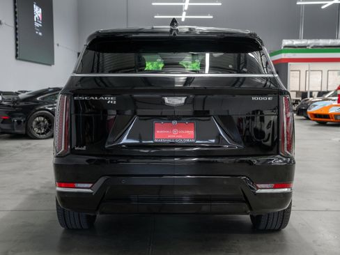 Used 2025 Cadillac Escalade IQ Luxury 1 AWD/4WD image 7