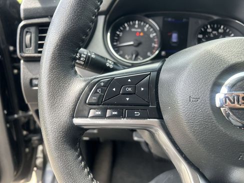 Used 2020 Nissan Rogue SL w/ Premium Package AWD/4WD image 19