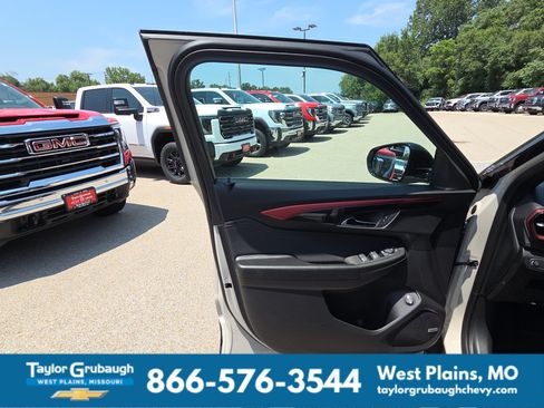 New 2026 Chevrolet TrailBlazer RS w/ Convenience Package FWD image 12