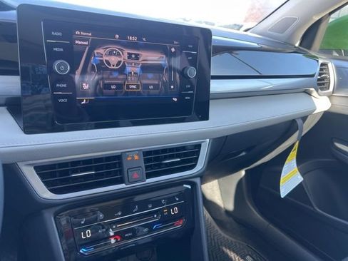 New 2026 Volkswagen Taos SEL AWD/4WD image 16