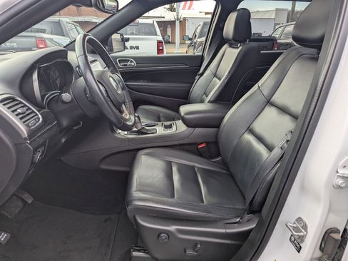 Certified 2022 Jeep Grand Cherokee Limited w/ Tech Group image 10