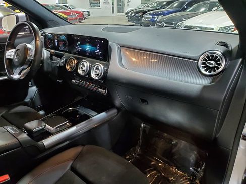 Used 2021 Mercedes-Benz GLA 250 image 14