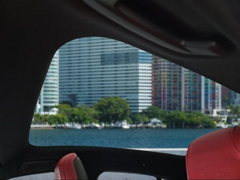 Used 2022 Porsche Taycan 4 Cross Turismo image 8