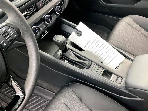 Certified 2025 Honda Accord SE image 16