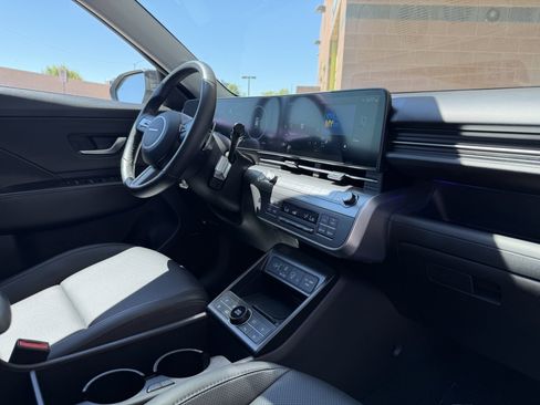 Used 2025 Hyundai Kona Limited FWD image 40