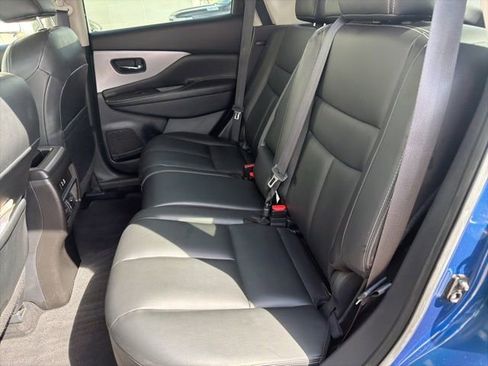 Used 2021 Nissan Murano SV w/ SV Special Edition Package image 12