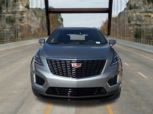 New 2025 Cadillac XT5 Luxury FWD image 2