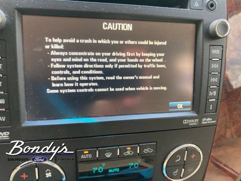 Used 2013 Chevrolet Avalanche LTZ AWD/4WD image 10