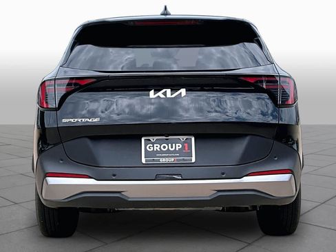 Used 2026 Kia Sportage LX FWD image 5