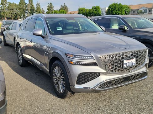 Used 2026 Genesis GV80 2.5T RWD image 3