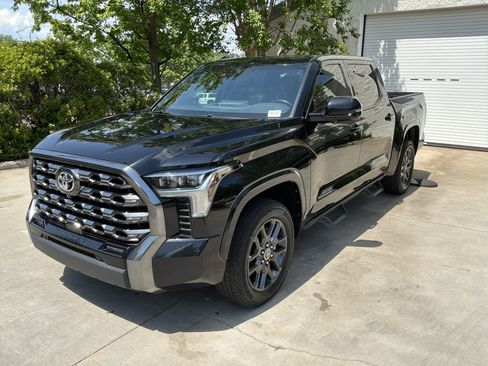 Used 2023 Toyota Tundra Platinum AWD/4WD image 5