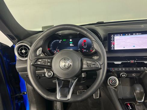 Used 2024 Alfa Romeo Tonale Veloce image 13