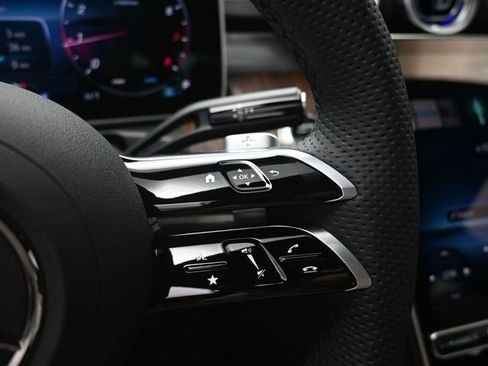 New 2025 Mercedes-Benz C 300 Sedan image 14