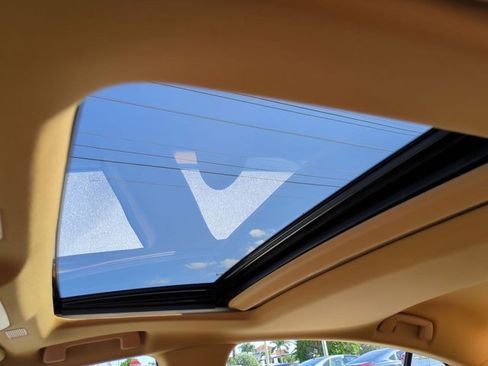 Used 2022 Lexus ES 350 w/ Premium Package image 19