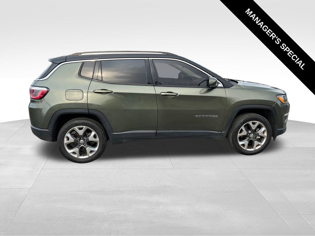 Used 2019 Jeep Compass Limited w/ Advanced Safety Group AWD/4WD image 8