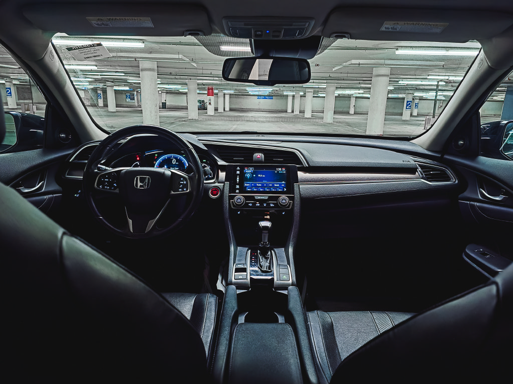 Used 2016 Honda Civic Touring image 3