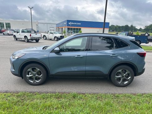 Used 2025 Ford Escape ST-Line Select w/ Tech Pack #1 AWD/4WD image 8