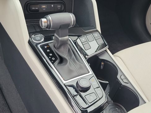 Used 2023 Kia Sportage EX image 27