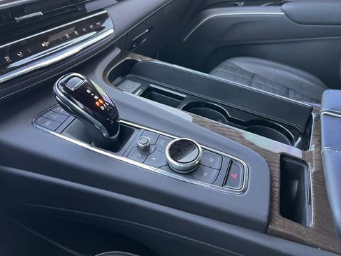 Certified 2024 Cadillac Escalade ESV Sport Platinum w/ Heavy-Duty Trailer Package image 20