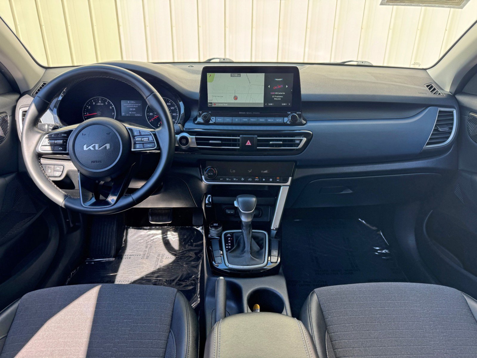 Used 2022 Kia Seltos S FWD image 11