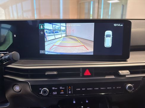 Used 2025 Kia Sorento EX w/ Panoramic Sunroof Package image 11