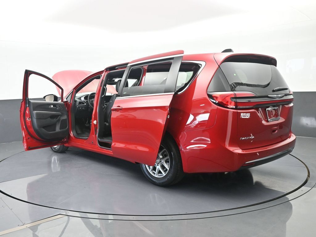 New 2026 Chrysler Pacifica Select FWD image 72
