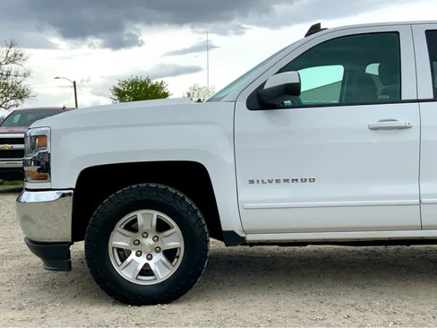 Used 2017 Chevrolet Silverado 1500 LT w/ Trailering Package AWD/4WD image 10