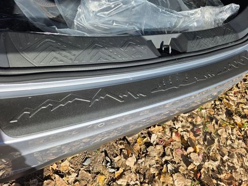 New 2026 Subaru Crosstrek 2.5i Limited w/ Popular Package #4A image 10