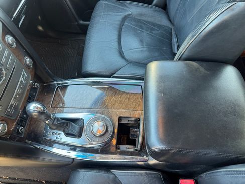 Used 2013 INFINITI QX56 4WD w/ Deluxe Touring Pkg image 15