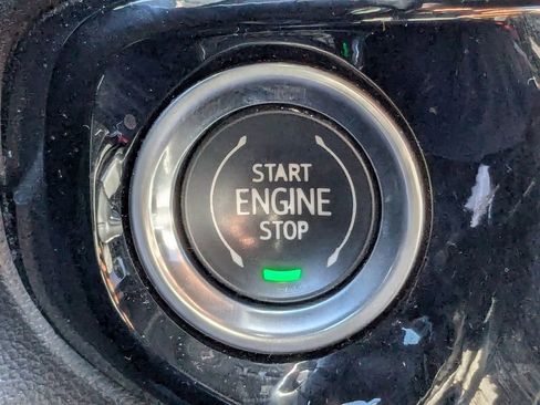 Used 2022 Chevrolet Silverado 1500 LTZ image 29