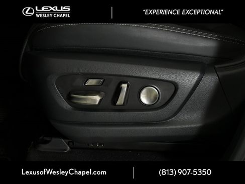 Used 2024 Lexus LX 600 4WD w/ Luxury Package image 24